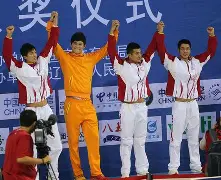 关于运动场上的搏击英雄，荣耀再一次归于最强者的信息