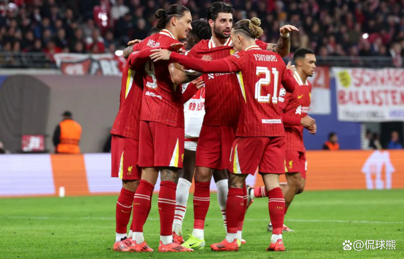 伯恩利客场战平西汉姆联，成功保住一分