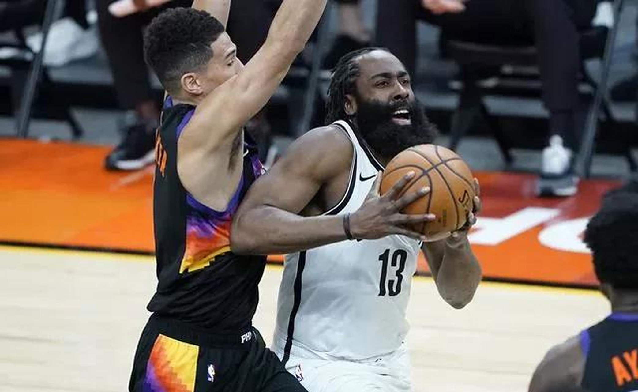 哈登关键时刻发威,篮网逆转战绩 哈登关键时刻发威,篮网逆转战绩