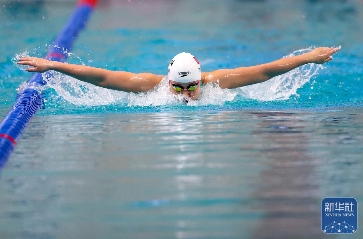 九游体育官网入口-游泳选手优雅出发，略胜一筹的简单介绍