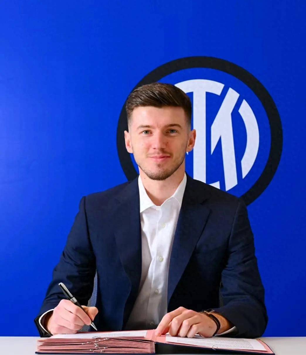 切尔西备战皇家马德里,主帅调整战术备战 切尔西备战皇家马德里,主帅调整战术备战